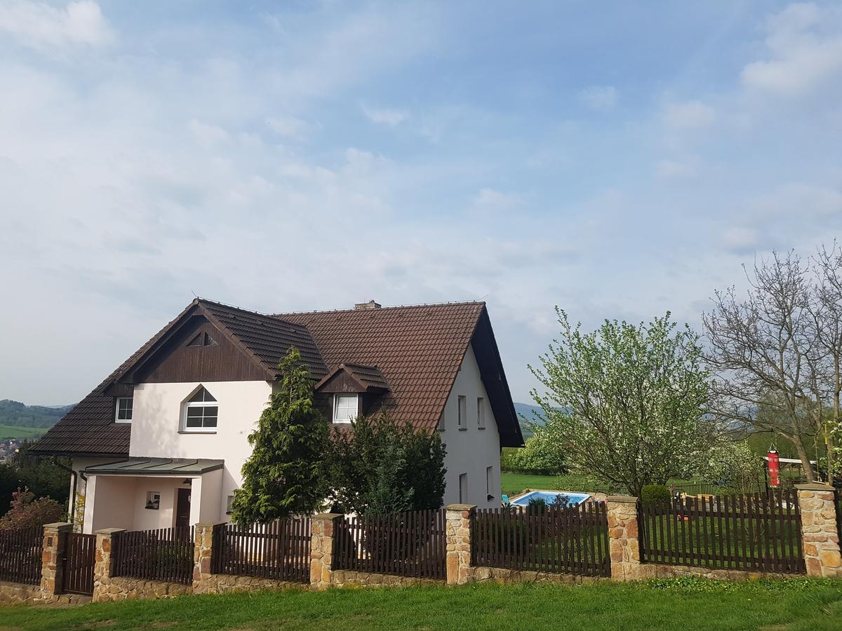 Vila Na Skalce Česká Kamenice Exteriör bild
